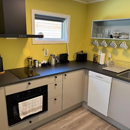 Chalet Tinyhouse With A Waterfall View