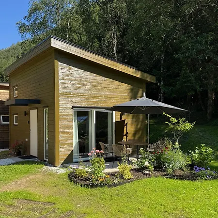 Tinyhouse With A Waterfall View Dağ evi *