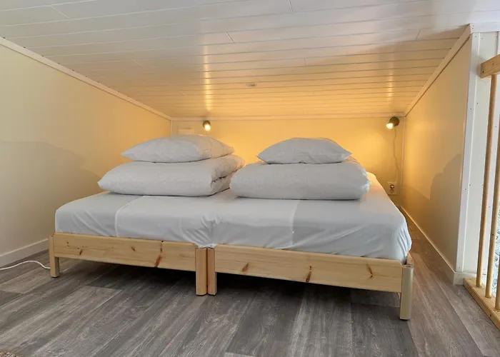 Chalet Tinyhouse With A Waterfall View Flåm