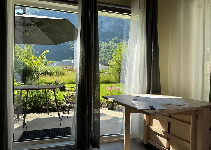 Chalet Tinyhouse With A Waterfall View Flåm
